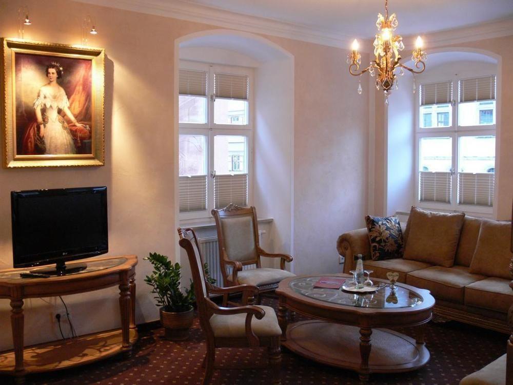 Meiser Altstadt Hotel ดิงเคลส์บืล ภายนอก รูปภาพ