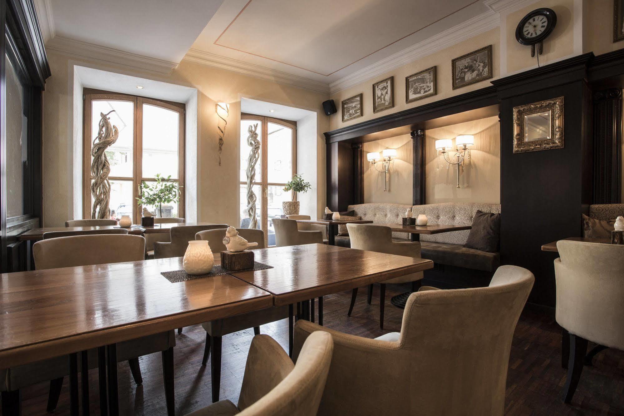 Meiser Altstadt Hotel ดิงเคลส์บืล ภายนอก รูปภาพ