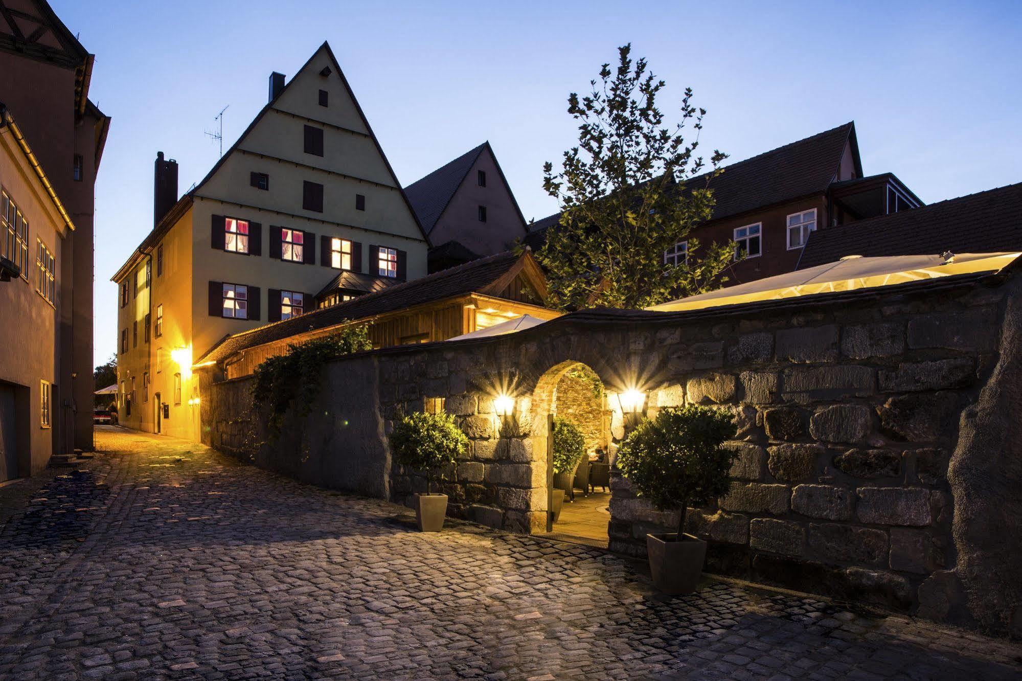 Meiser Altstadt Hotel ดิงเคลส์บืล ภายนอก รูปภาพ
